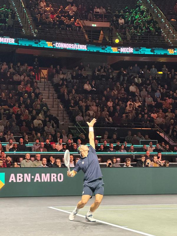 Twee VIP seats, food and drinks ABN AMRO Tennistoernooi in Ahoy - No 1