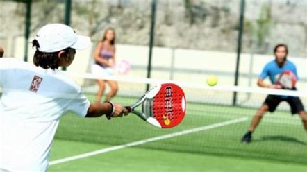 Twee padellessen voor 4 personen